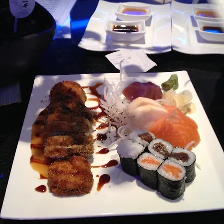 Yumi Sushi-steaks & Friends 3*