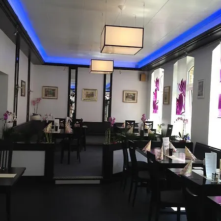 Yumi Sushi-steaks & Friends Hotel