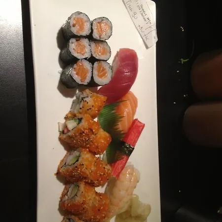 Yumi Sushi-steaks & Friends Hotel